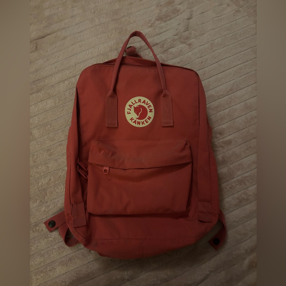 Fjaraven Kaken Rowan Red Backpack